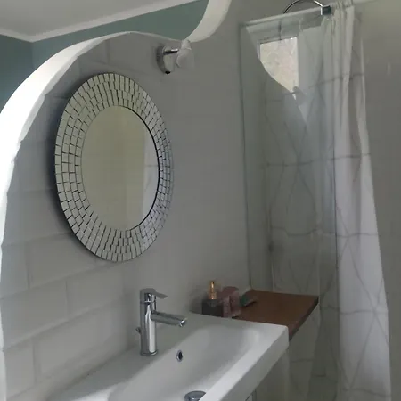 ベッド・アンド・ブレックファスト La Taniere 3*