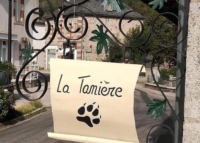 La Taniere Champs-Sur-Tarentaine-Marchal